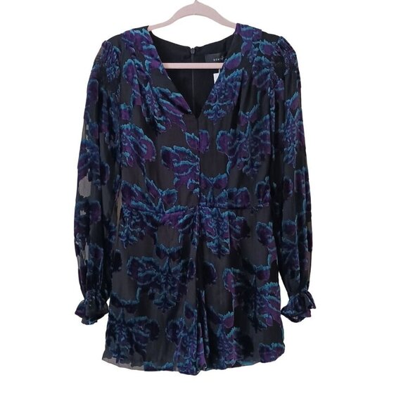 Adelyn Rae City Lights Velvet Burnout Romper Size Small V Neck NWT - Picture 4 of 13